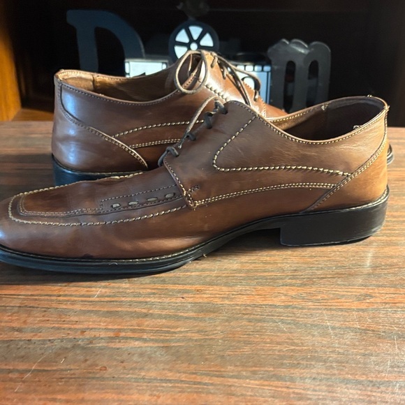 Johnston & Murphy Tan Leather Oxford Dress Shoes - Picture 5 of 11
